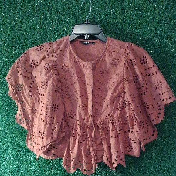 Nuon Rust Ruffled Crop Blouse with Mandarin Collar - Picture 1 of 4